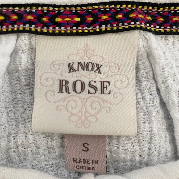 White Cotton Beachy Boho Romper with Pockets Puff Sleeves Tassel Ties |… - Picture 9 of 9